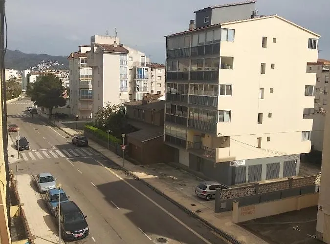 Edificio Rosa Lägenhet *